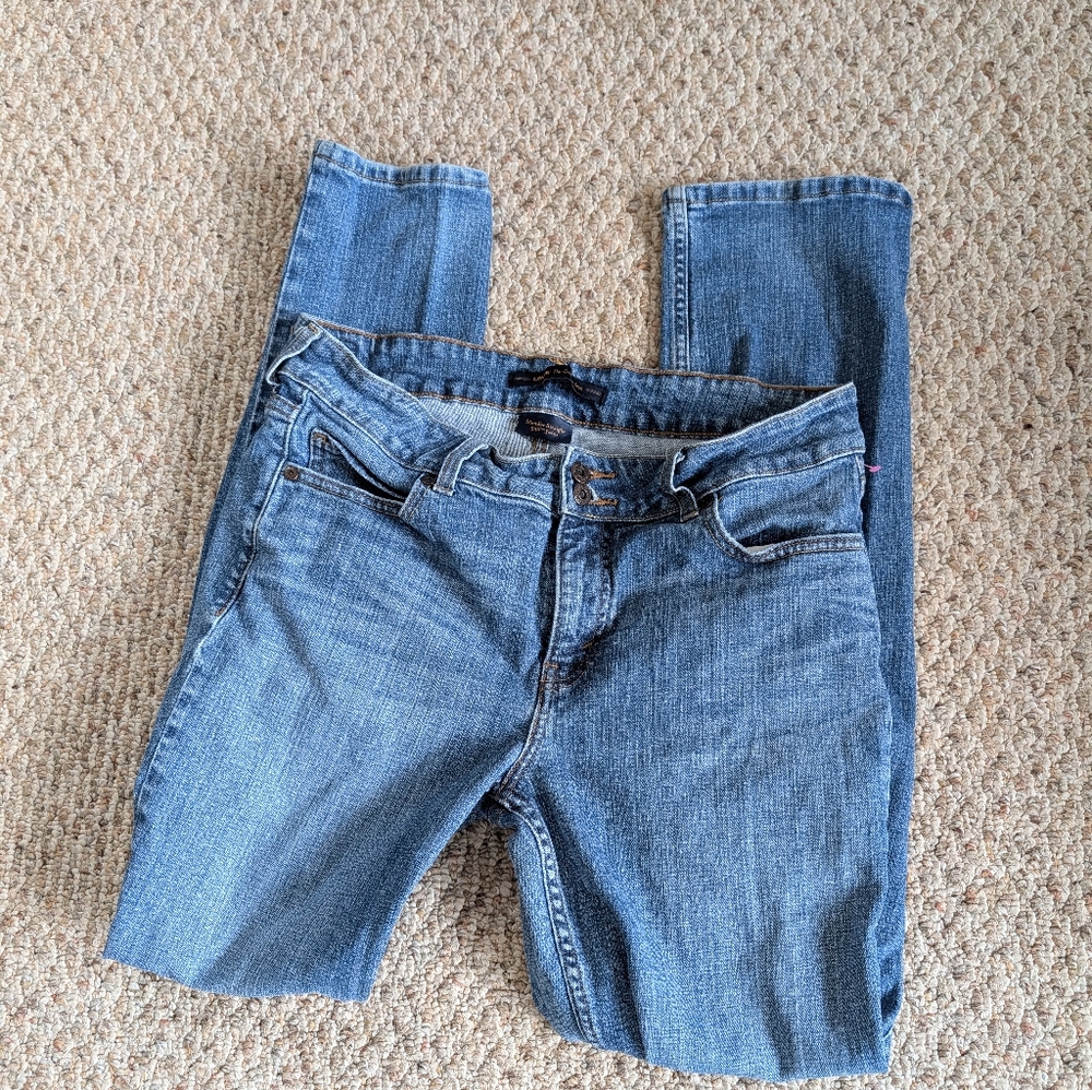 Levi's Slender Straight 526 Jeans *Size 12M*